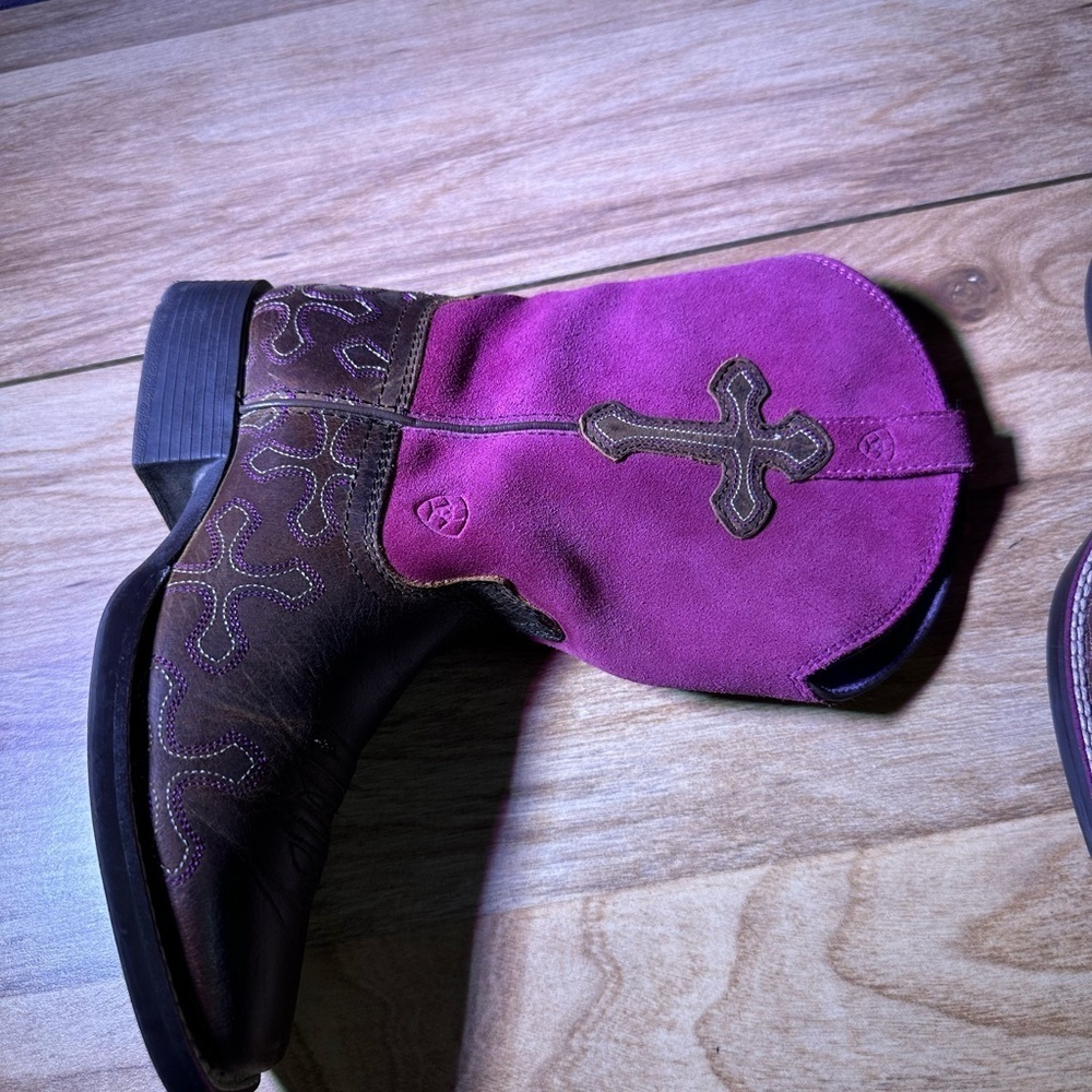 Ariat Fuchsia and Brown Western Boots - Picture 7 of 12